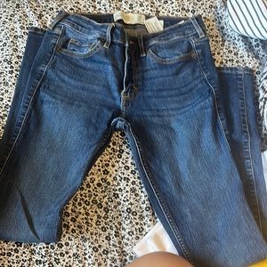 Abercrombie&fitch jeans size 2 worn once very good condition